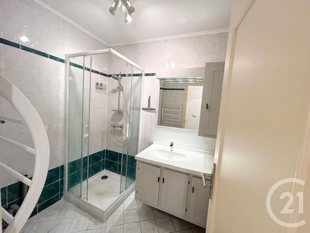 Appartement F3 à vendre - 3 pièces - 53.0 m2 - CAVALAIRE SUR MER - 83 - PROVENCE-ALPES-COTE-D-AZUR - Century 21 Bianchi Transactions