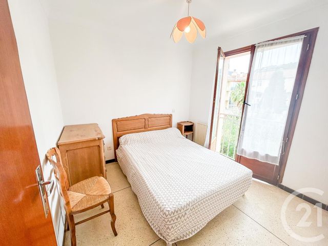 Afficher la photo en grand Appartement F3 à vendre - 3 pièces - 41.0 m2 - CAVALAIRE SUR MER - 83 - PROVENCE-ALPES-COTE-D-AZUR - Century 21 Bianchi Transactions