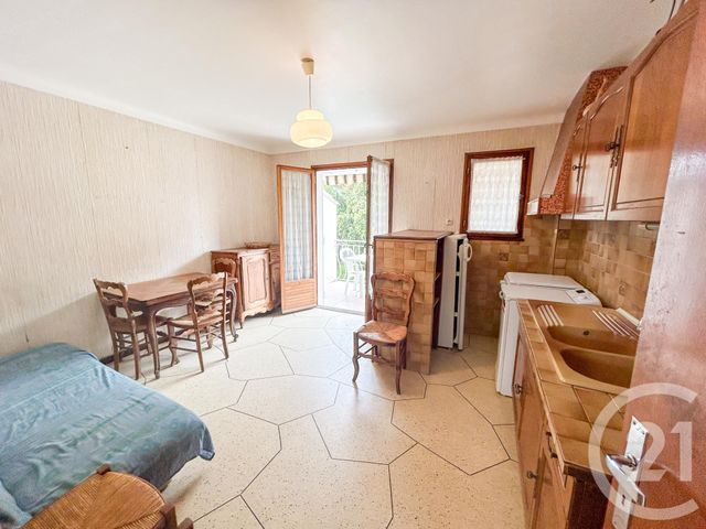 Afficher la photo en grand Appartement F3 à vendre - 3 pièces - 41.0 m2 - CAVALAIRE SUR MER - 83 - PROVENCE-ALPES-COTE-D-AZUR - Century 21 Bianchi Transactions