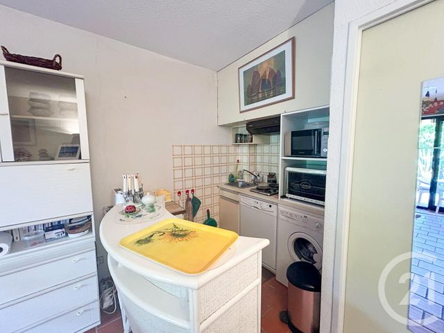 Afficher la photo en grand Appartement Studio Cabine à vendre - 1 pièce - 30.49 m2 - CAVALAIRE SUR MER - 83 - PROVENCE-ALPES-COTE-D-AZUR - Century 21 Bianchi Transactions