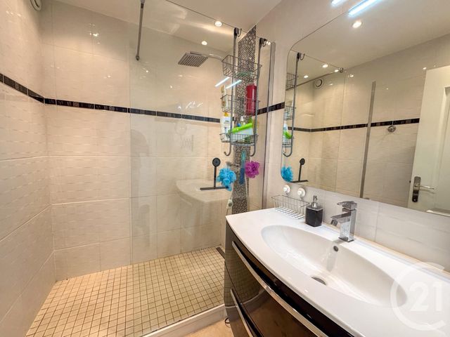 Appartement T4 à vendre - 4 pièces - 72.33 m2 - CAVALAIRE SUR MER - 83 - PROVENCE-ALPES-COTE-D-AZUR - Century 21 Bianchi Transactions