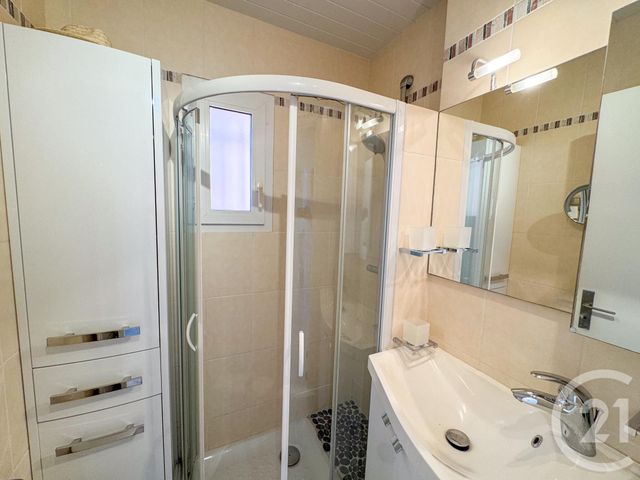 Appartement T3 à vendre - 3 pièces - 49.59 m2 - CAVALAIRE SUR MER - 83 - PROVENCE-ALPES-COTE-D-AZUR - Century 21 Bianchi Transactions