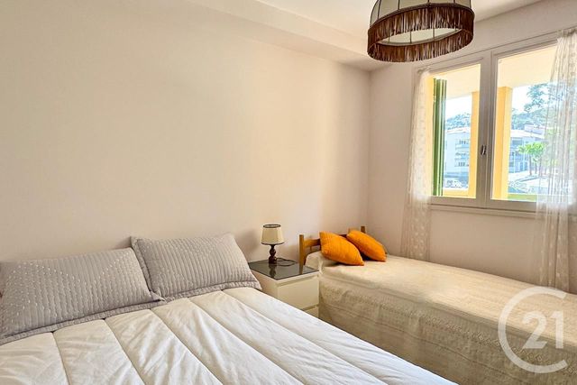 Appartement T3 à vendre - 3 pièces - 60.83 m2 - CAVALAIRE SUR MER - 83 - PROVENCE-ALPES-COTE-D-AZUR - Century 21 Bianchi Transactions