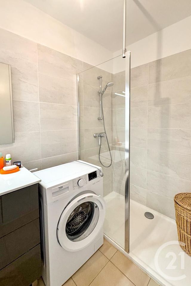 Appartement T3 à vendre - 3 pièces - 60.83 m2 - CAVALAIRE SUR MER - 83 - PROVENCE-ALPES-COTE-D-AZUR - Century 21 Bianchi Transactions