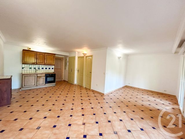 Appartement T4 à vendre - 4 pièces - 54.31 m2 - CAVALAIRE SUR MER - 83 - PROVENCE-ALPES-COTE-D-AZUR - Century 21 Bianchi Transactions