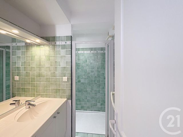 Appartement T3 à vendre - 3 pièces - 44.09 m2 - CAVALAIRE SUR MER - 83 - PROVENCE-ALPES-COTE-D-AZUR - Century 21 Bianchi Transactions