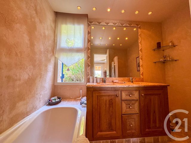 maison à vendre - 6 pièces - 182.0 m2 - CAVALAIRE SUR MER - 83 - PROVENCE-ALPES-COTE-D-AZUR - Century 21 Bianchi Transactions