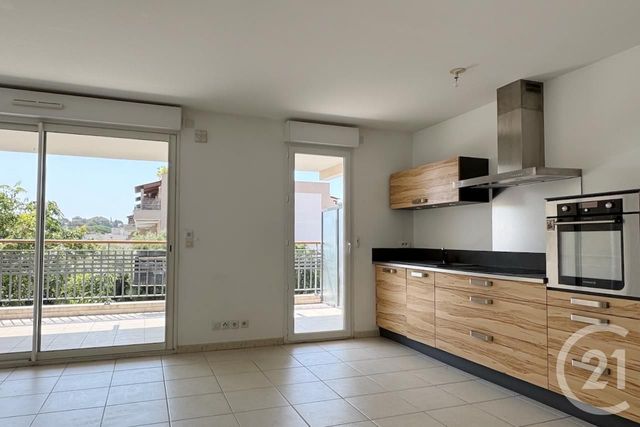 Appartement T3 à vendre - 3 pièces - 64.15 m2 - CAVALAIRE SUR MER - 83 - PROVENCE-ALPES-COTE-D-AZUR - Century 21 Bianchi Transactions