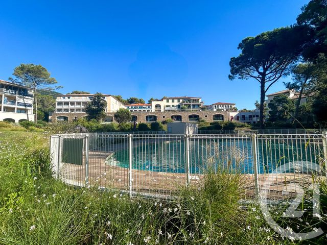 Appartement T4 à vendre - 4 pièces - 83.64 m2 - CAVALAIRE SUR MER - 83 - PROVENCE-ALPES-COTE-D-AZUR - Century 21 Bianchi Transactions