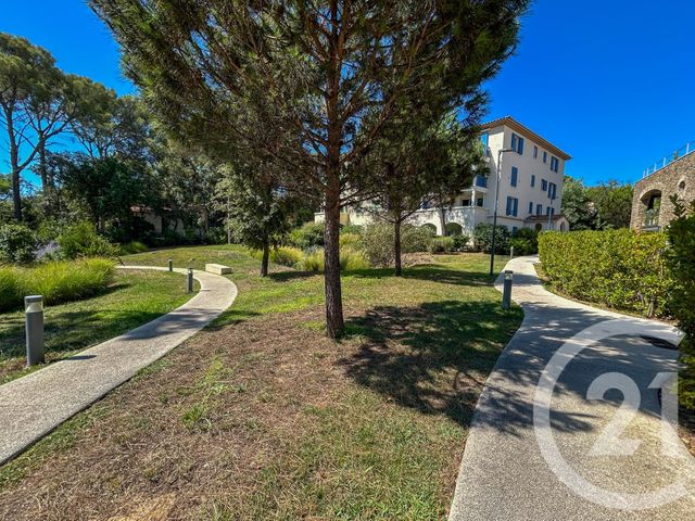 Appartement T4 à vendre - 4 pièces - 83.64 m2 - CAVALAIRE SUR MER - 83 - PROVENCE-ALPES-COTE-D-AZUR - Century 21 Bianchi Transactions