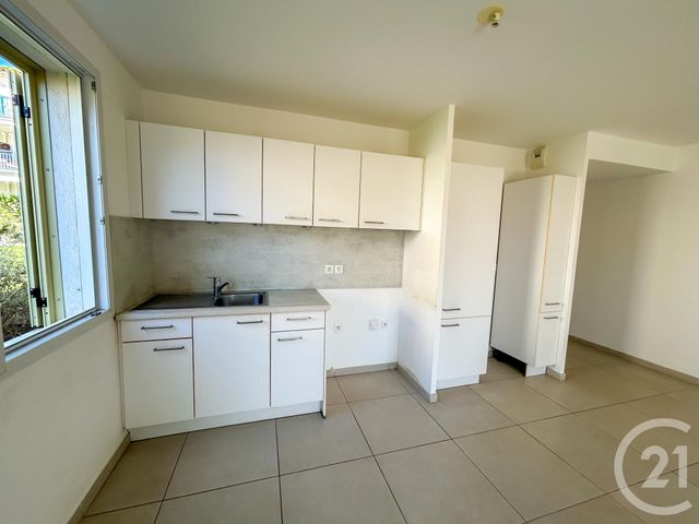 Appartement T4 à vendre - 4 pièces - 83.64 m2 - CAVALAIRE SUR MER - 83 - PROVENCE-ALPES-COTE-D-AZUR - Century 21 Bianchi Transactions