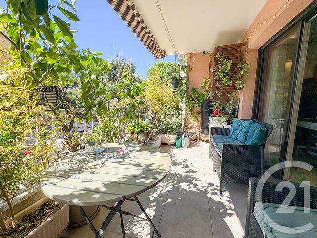 Appartement T4 à vendre - 4 pièces - 84.1 m2 - CAVALAIRE SUR MER - 83 - PROVENCE-ALPES-COTE-D-AZUR - Century 21 Bianchi Transactions