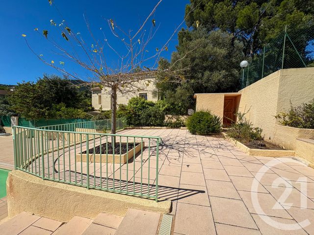 Appartement T4 à vendre - 4 pièces - 84.1 m2 - CAVALAIRE SUR MER - 83 - PROVENCE-ALPES-COTE-D-AZUR - Century 21 Bianchi Transactions