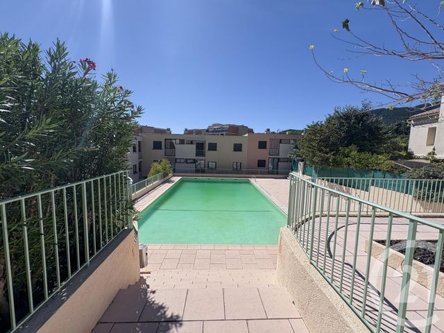 Appartement T4 à vendre - 4 pièces - 84.1 m2 - CAVALAIRE SUR MER - 83 - PROVENCE-ALPES-COTE-D-AZUR - Century 21 Bianchi Transactions