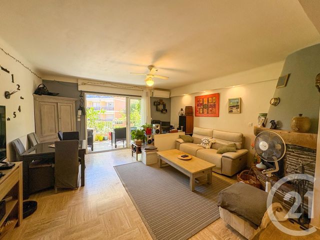 Appartement T4 à vendre - 4 pièces - 84.1 m2 - CAVALAIRE SUR MER - 83 - PROVENCE-ALPES-COTE-D-AZUR - Century 21 Bianchi Transactions