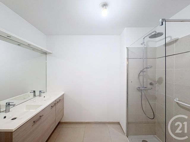 Appartement T3 à vendre - 3 pièces - 73.0 m2 - CAVALAIRE SUR MER - 83 - PROVENCE-ALPES-COTE-D-AZUR - Century 21 Bianchi Transactions