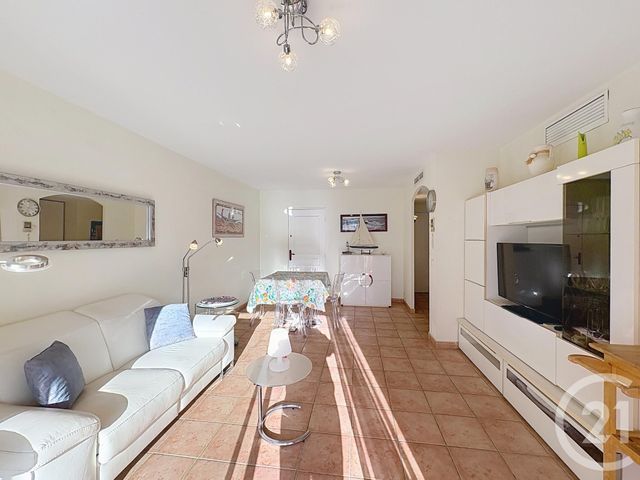 Appartement T3 à vendre - 3 pièces - 61.44 m2 - CAVALAIRE SUR MER - 83 - PROVENCE-ALPES-COTE-D-AZUR - Century 21 Bianchi Transactions