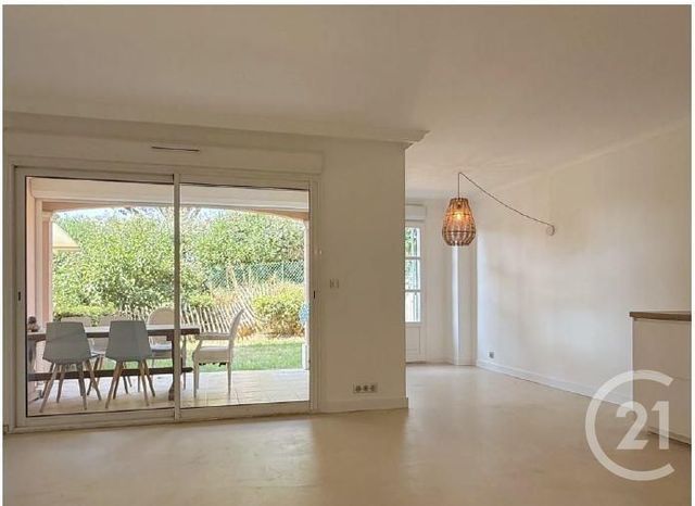 Appartement à vendre - 3 pièces - 69.0 m2 - LA CROIX VALMER - 83 - PROVENCE-ALPES-COTE-D-AZUR - Century 21 Bianchi Transactions