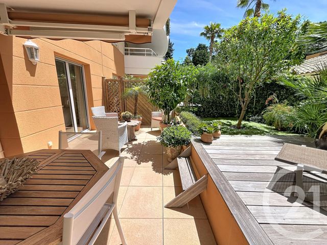 Appartement T2 à vendre - 2 pièces - 40.45 m2 - CAVALAIRE SUR MER - 83 - PROVENCE-ALPES-COTE-D-AZUR - Century 21 Bianchi Transactions