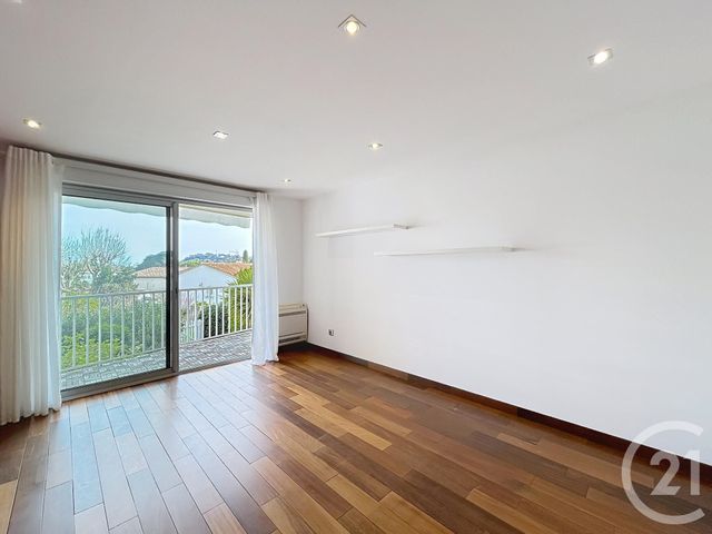 Appartement T3 à vendre - 3 pièces - 63.0 m2 - CAVALAIRE SUR MER - 83 - PROVENCE-ALPES-COTE-D-AZUR - Century 21 Bianchi Transactions