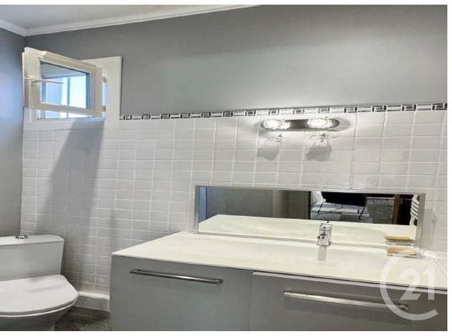 Appartement Studio à vendre - 1 pièce - 31.0 m2 - LA CROIX VALMER - 83 - PROVENCE-ALPES-COTE-D-AZUR - Century 21 Bianchi Transactions