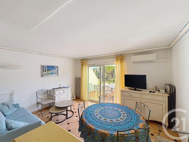 Appartement T4 à vendre - 4 pièces - 52.0 m2 - CAVALAIRE SUR MER - 83 - PROVENCE-ALPES-COTE-D-AZUR - Century 21 Bianchi Transactions