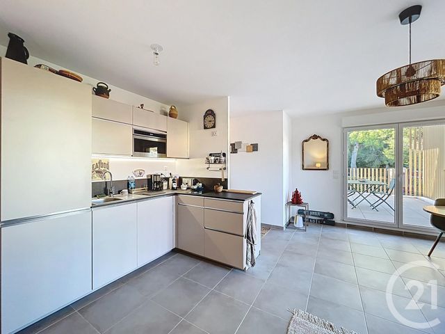 Appartement T3 à vendre - 3 pièces - 65.0 m2 - CAVALAIRE SUR MER - 83 - PROVENCE-ALPES-COTE-D-AZUR - Century 21 Bianchi Transactions