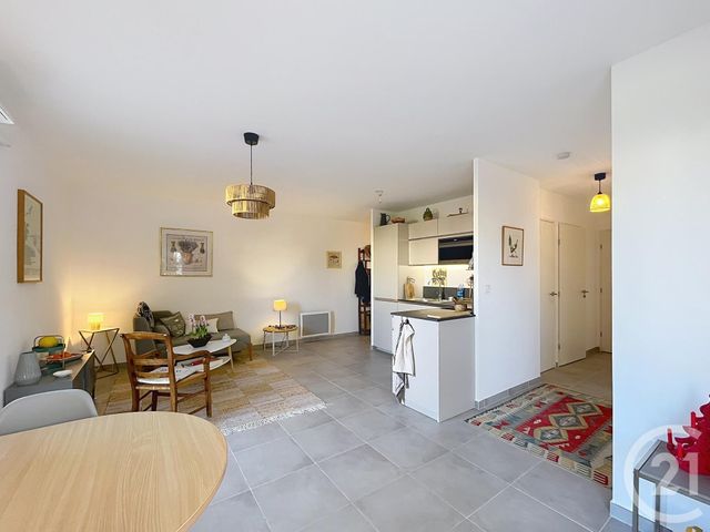 Appartement T3 à vendre - 3 pièces - 65.0 m2 - CAVALAIRE SUR MER - 83 - PROVENCE-ALPES-COTE-D-AZUR - Century 21 Bianchi Transactions