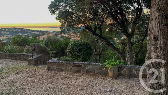 maison à vendre - 4 pièces - 80.0 m2 - CAVALAIRE SUR MER - 83 - PROVENCE-ALPES-COTE-D-AZUR - Century 21 Bianchi Transactions
