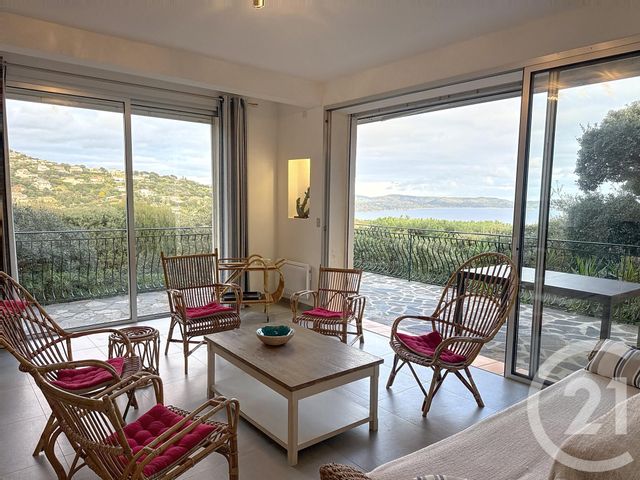 maison à vendre - 6 pièces - 176.0 m2 - CAVALAIRE SUR MER - 83 - PROVENCE-ALPES-COTE-D-AZUR - Century 21 Bianchi Transactions