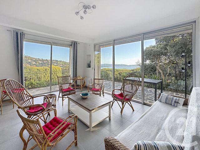 maison à vendre - 6 pièces - 176.0 m2 - CAVALAIRE SUR MER - 83 - PROVENCE-ALPES-COTE-D-AZUR - Century 21 Bianchi Transactions