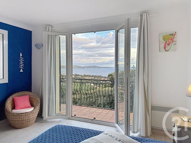 maison à vendre - 6 pièces - 176.0 m2 - CAVALAIRE SUR MER - 83 - PROVENCE-ALPES-COTE-D-AZUR - Century 21 Bianchi Transactions