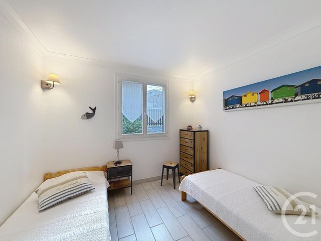 maison à vendre - 6 pièces - 176.0 m2 - CAVALAIRE SUR MER - 83 - PROVENCE-ALPES-COTE-D-AZUR - Century 21 Bianchi Transactions