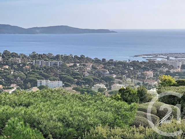 maison à vendre - 6 pièces - 176.0 m2 - CAVALAIRE SUR MER - 83 - PROVENCE-ALPES-COTE-D-AZUR - Century 21 Bianchi Transactions