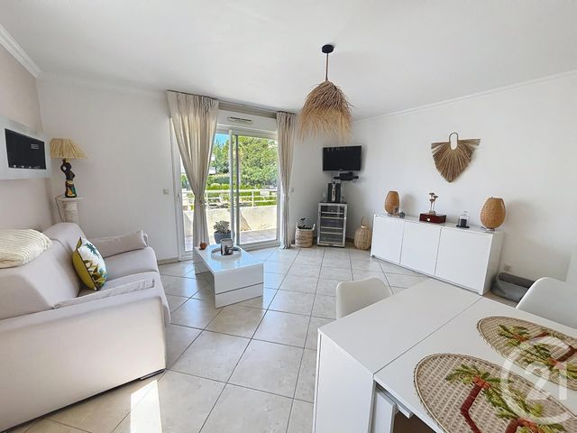 Appartement T3 à vendre - 3 pièces - 60.14 m2 - CAVALAIRE SUR MER - 83 - PROVENCE-ALPES-COTE-D-AZUR - Century 21 Bianchi Transactions