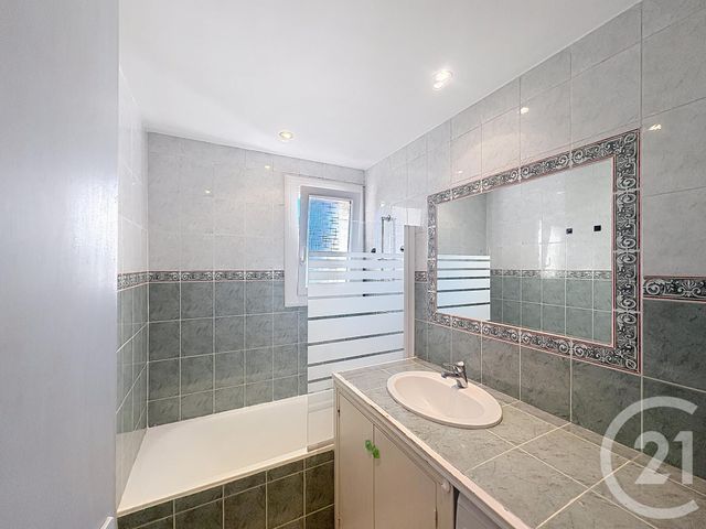 Appartement T2 à vendre - 2 pièces - 41.73 m2 - CAVALAIRE SUR MER - 83 - PROVENCE-ALPES-COTE-D-AZUR - Century 21 Bianchi Transactions