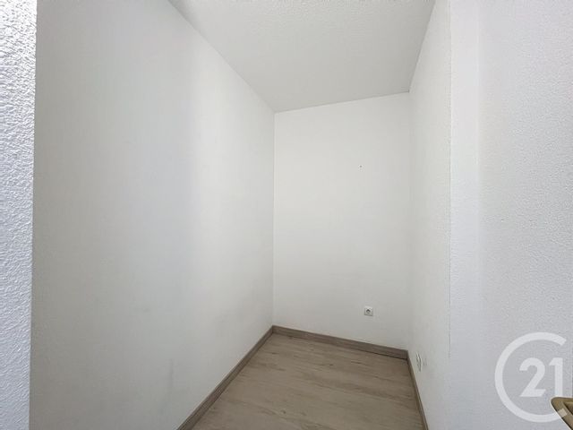 Appartement T4 à vendre - 3 pièces - 84.07 m2 - CAVALAIRE SUR MER - 83 - PROVENCE-ALPES-COTE-D-AZUR - Century 21 Bianchi Transactions