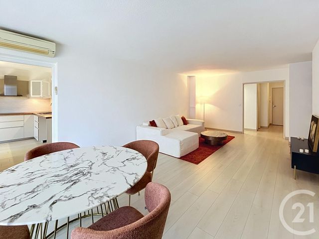 Appartement T4 à vendre - 3 pièces - 84.07 m2 - CAVALAIRE SUR MER - 83 - PROVENCE-ALPES-COTE-D-AZUR - Century 21 Bianchi Transactions