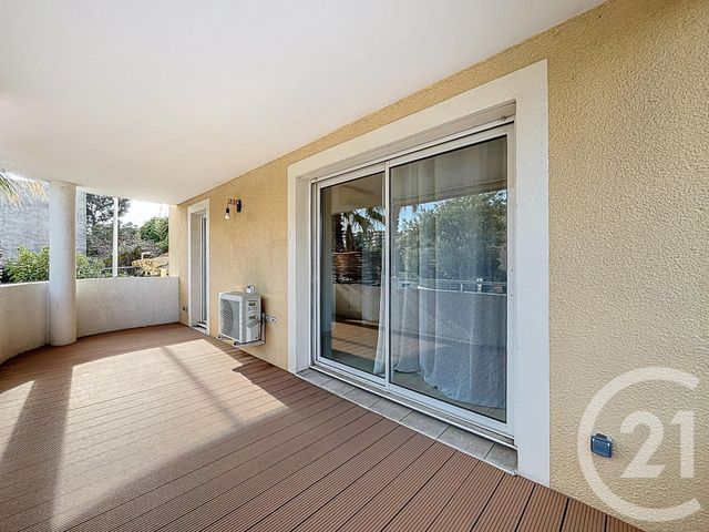 Appartement T4 à vendre - 3 pièces - 84.07 m2 - CAVALAIRE SUR MER - 83 - PROVENCE-ALPES-COTE-D-AZUR - Century 21 Bianchi Transactions