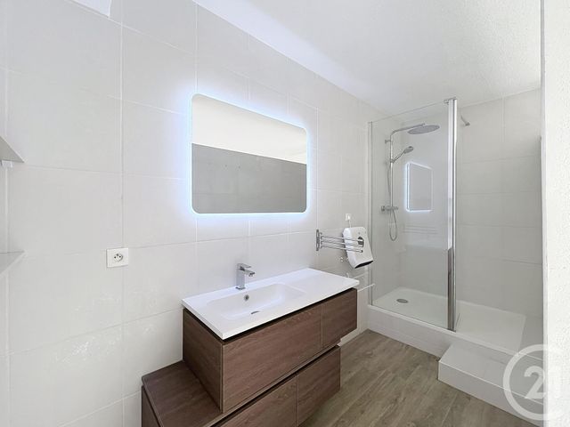 Appartement T4 à vendre - 3 pièces - 84.07 m2 - CAVALAIRE SUR MER - 83 - PROVENCE-ALPES-COTE-D-AZUR - Century 21 Bianchi Transactions