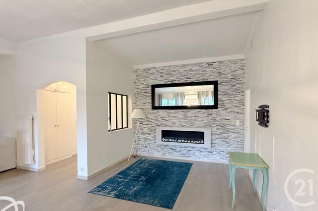 Appartement à vendre - 3 pièces - 98.62 m2 - CAVALAIRE SUR MER - 83 - PROVENCE-ALPES-COTE-D-AZUR - Century 21 Bianchi Transactions