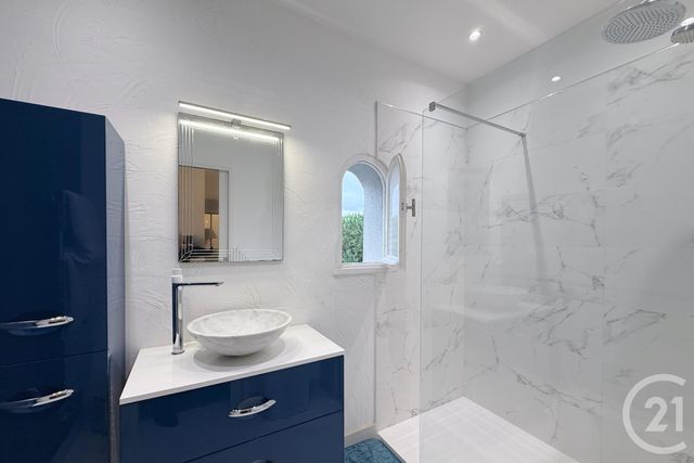 Appartement à vendre - 3 pièces - 98.62 m2 - CAVALAIRE SUR MER - 83 - PROVENCE-ALPES-COTE-D-AZUR - Century 21 Bianchi Transactions