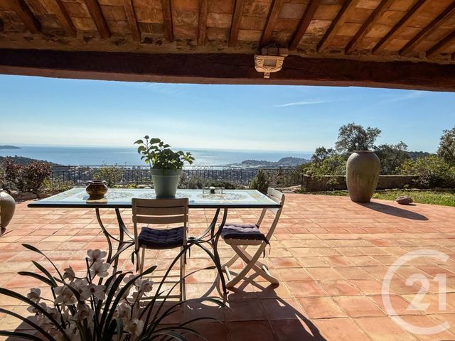 maison à vendre - 6 pièces - 175.0 m2 - CAVALAIRE SUR MER - 83 - PROVENCE-ALPES-COTE-D-AZUR - Century 21 Bianchi Transactions