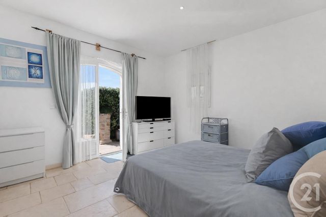 maison à vendre - 4 pièces - 188.3 m2 - CAVALAIRE SUR MER - 83 - PROVENCE-ALPES-COTE-D-AZUR - Century 21 Bianchi Transactions