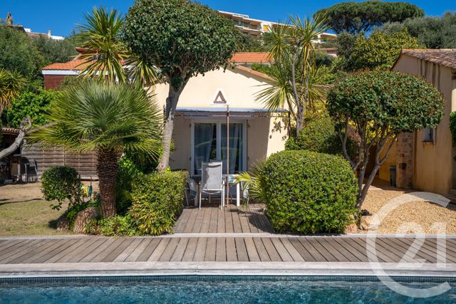maison à vendre - 4 pièces - 188.3 m2 - CAVALAIRE SUR MER - 83 - PROVENCE-ALPES-COTE-D-AZUR - Century 21 Bianchi Transactions