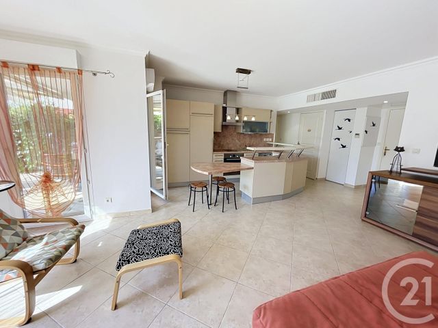 Appartement T2 à vendre - 2 pièces - 47.65 m2 - CAVALAIRE SUR MER - 83 - PROVENCE-ALPES-COTE-D-AZUR - Century 21 Bianchi Transactions