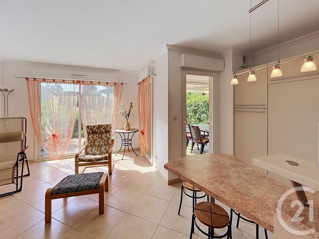Appartement T2 à vendre - 2 pièces - 47.65 m2 - CAVALAIRE SUR MER - 83 - PROVENCE-ALPES-COTE-D-AZUR - Century 21 Bianchi Transactions