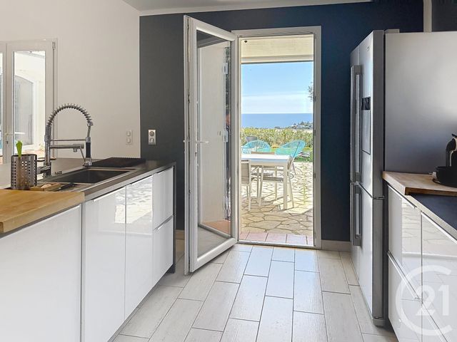 maison à vendre - 7 pièces - 220.0 m2 - CAVALAIRE SUR MER - 83 - PROVENCE-ALPES-COTE-D-AZUR - Century 21 Bianchi Transactions