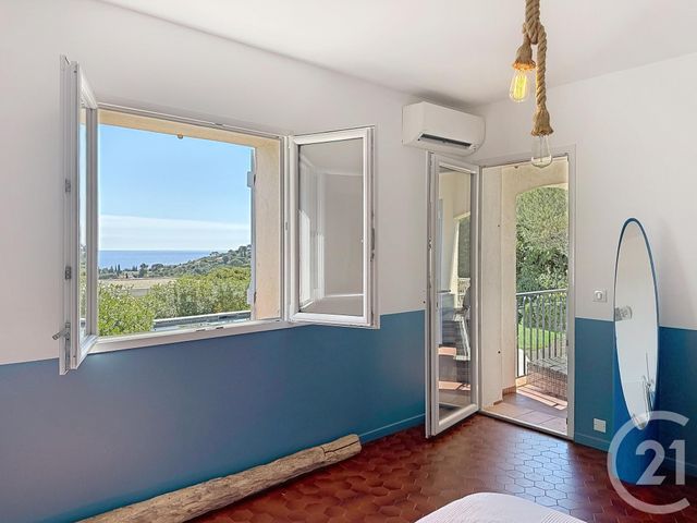 maison à vendre - 7 pièces - 220.0 m2 - CAVALAIRE SUR MER - 83 - PROVENCE-ALPES-COTE-D-AZUR - Century 21 Bianchi Transactions