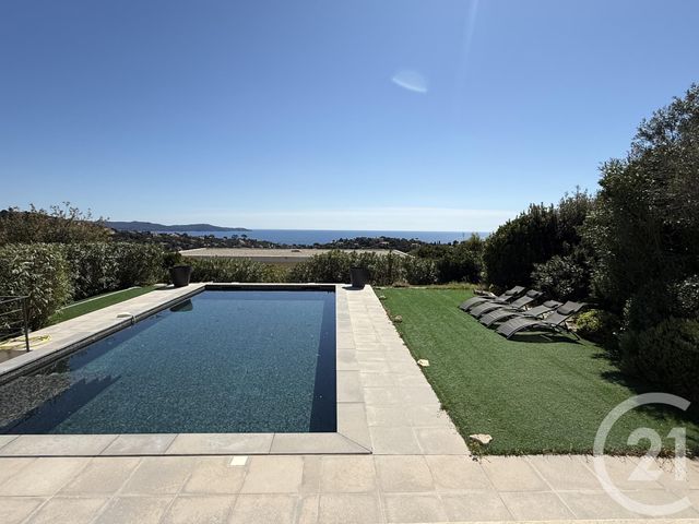 maison à vendre - 7 pièces - 220.0 m2 - CAVALAIRE SUR MER - 83 - PROVENCE-ALPES-COTE-D-AZUR - Century 21 Bianchi Transactions